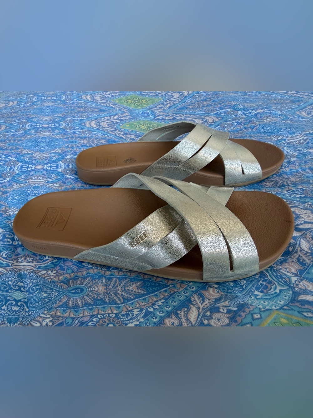 Reef Women's Metallic Silver Cross-Strap Slide Sandals